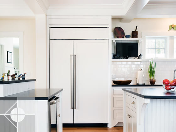 Wet bar.